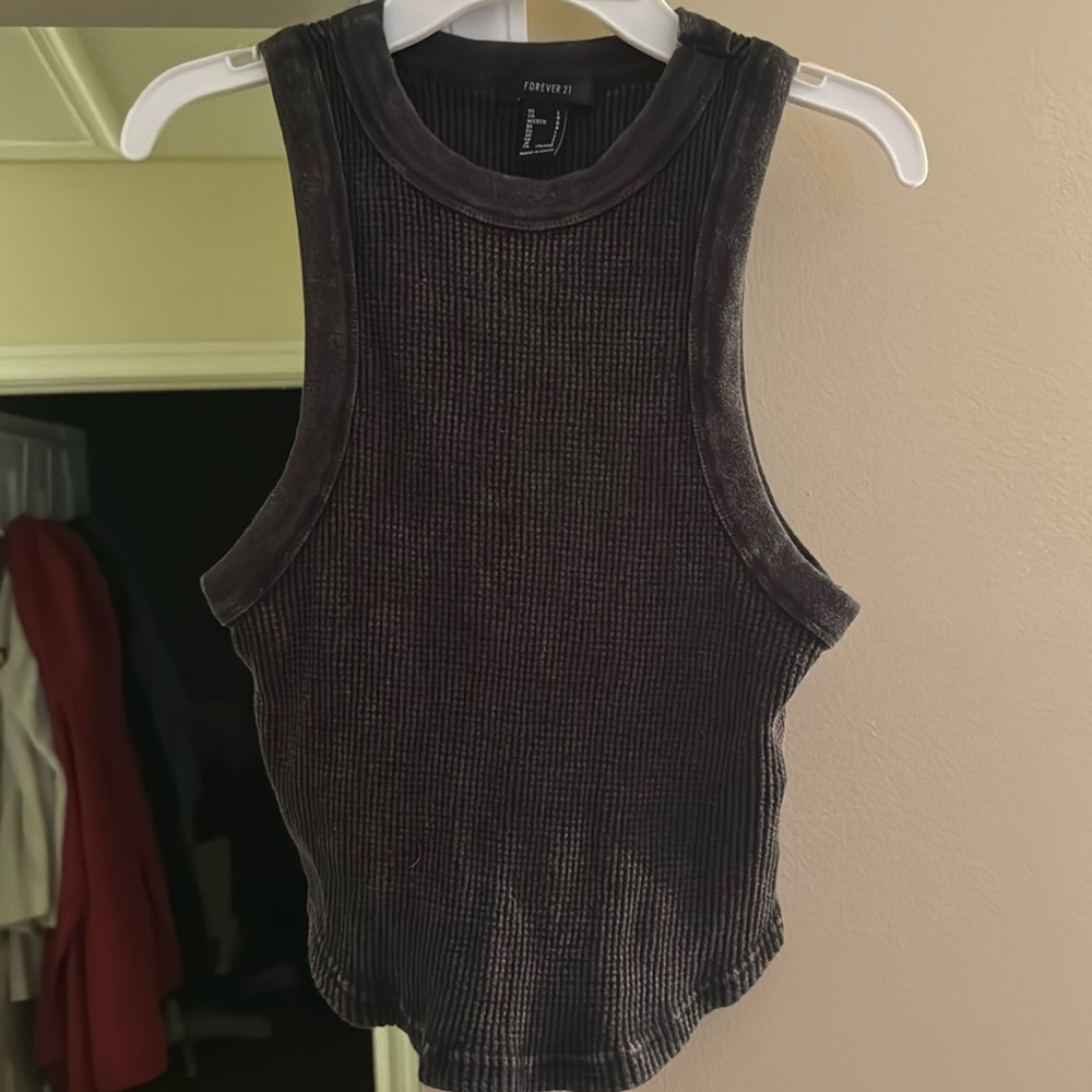 Women’s forever 21 black tank top